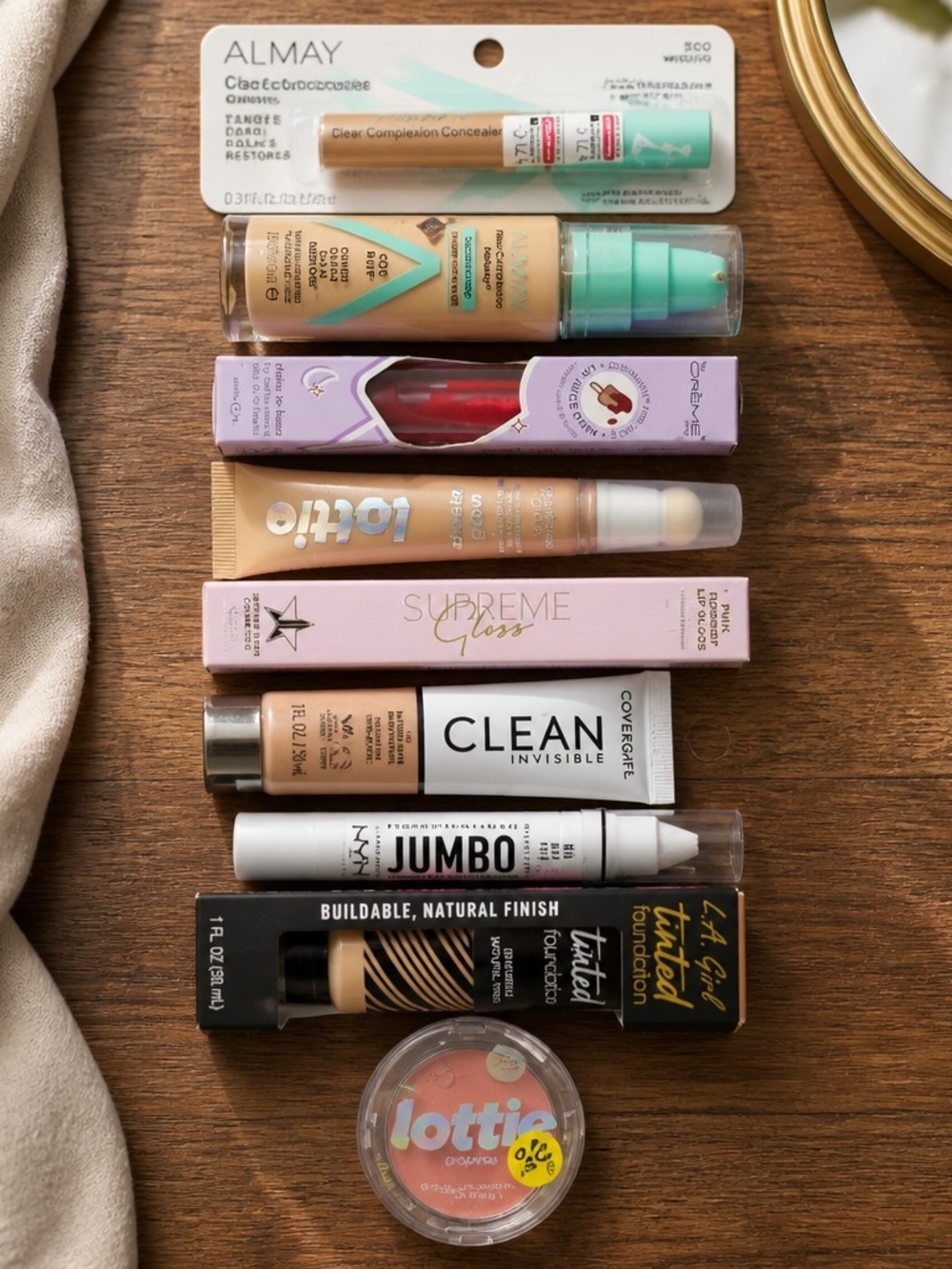 Lot Of Makeup NIP